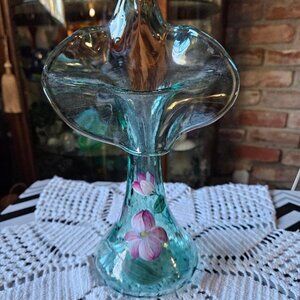 Fenton Jack in Pulpit Tulip hand painter and signed vase, Sea Mist Green. PRETTY